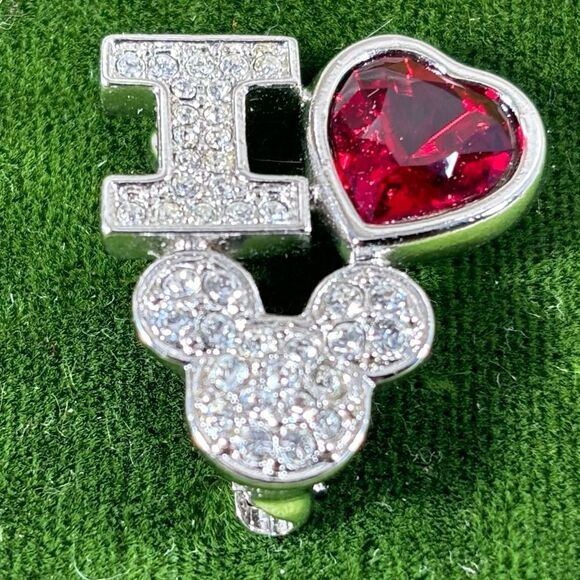 Disney‎ Swarovski Crystal I Love Mickey Mouse Lapel Hat Pin - Picture 1 of 4